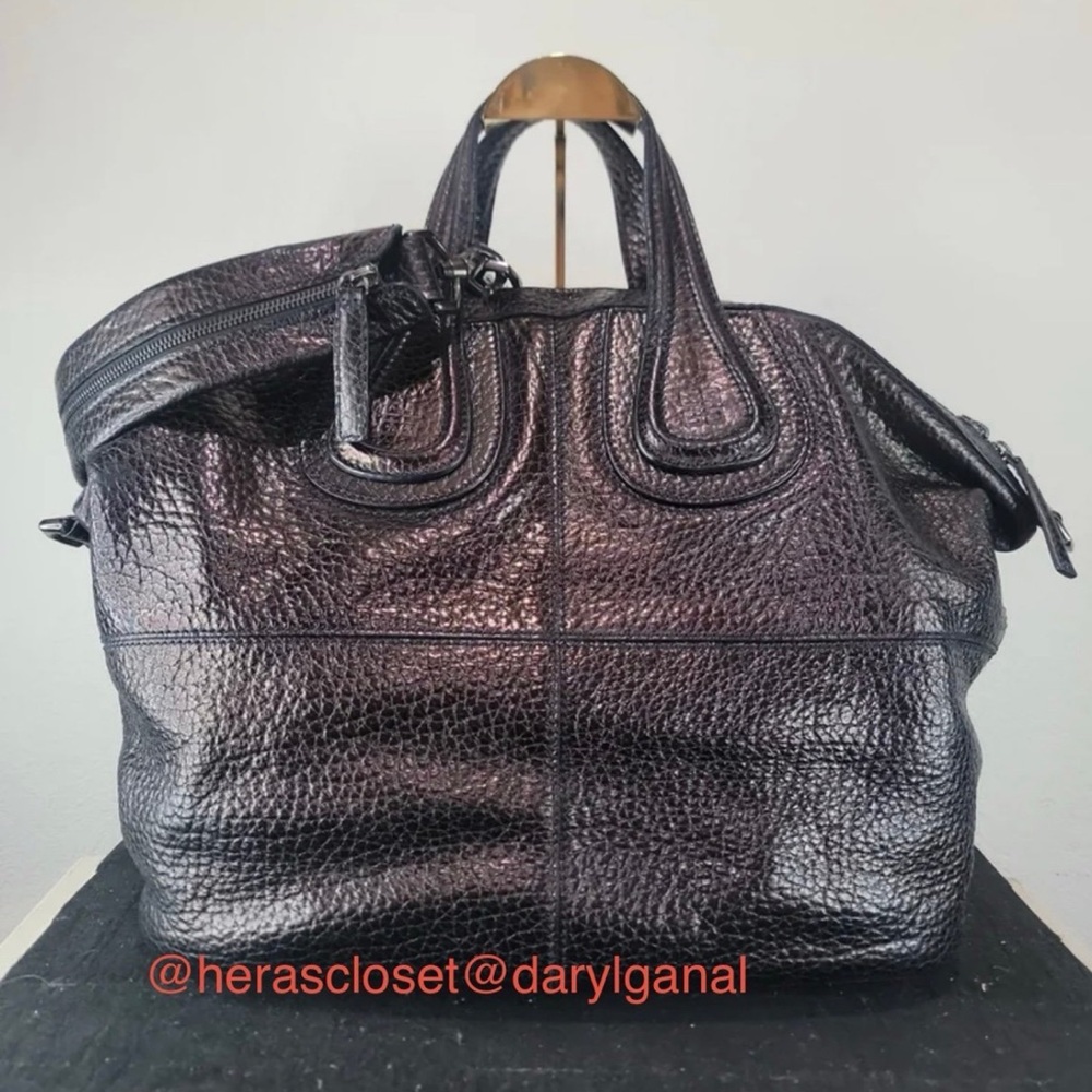•GIVENCHY•Grained Leather Nightingale Medium bag